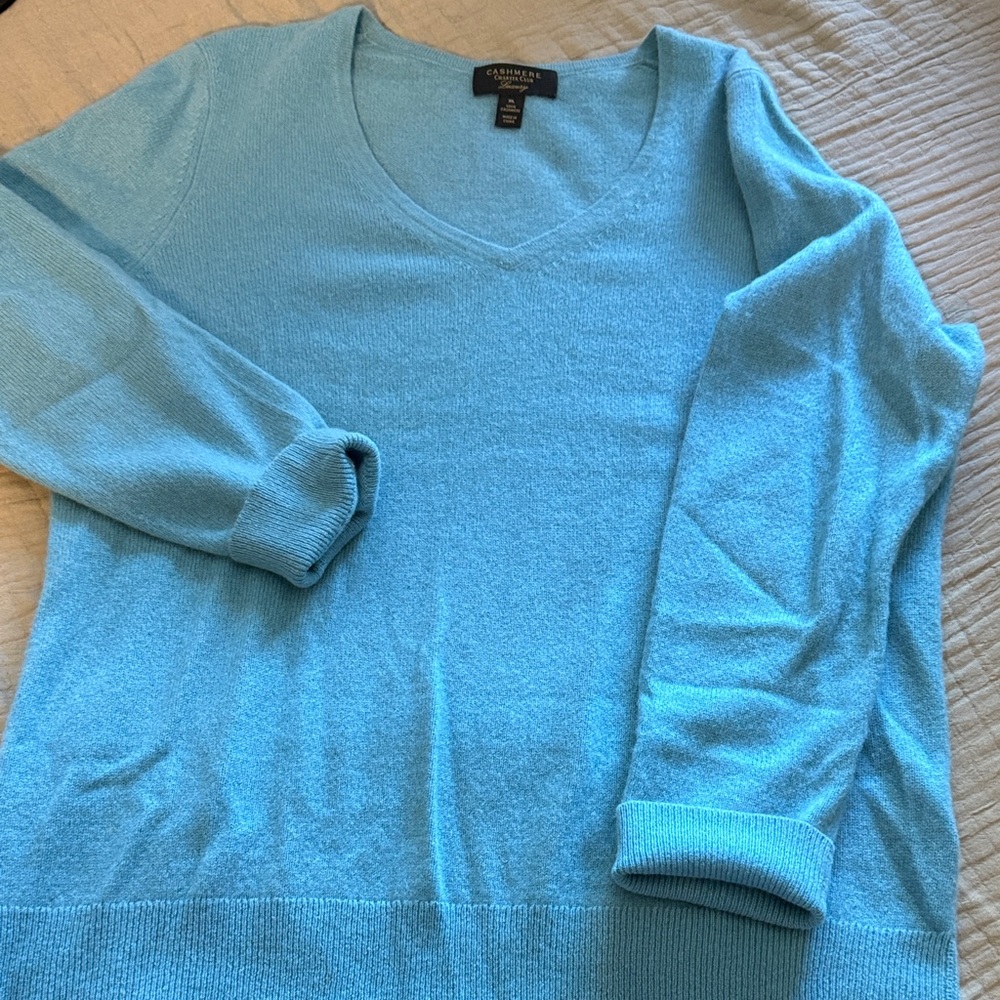 Cashmere Charter Club -Blue V-Neck  Sweater